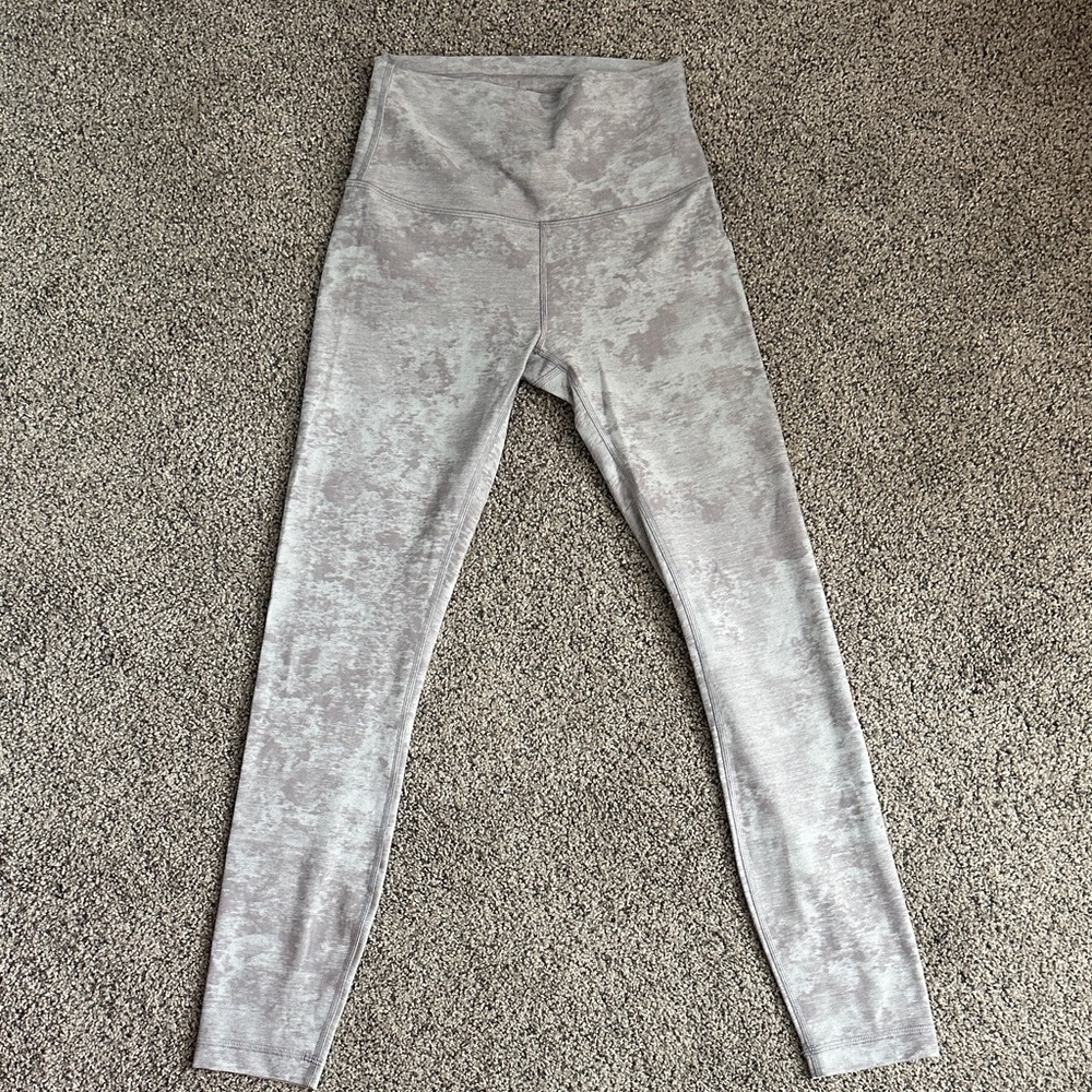 Lululemon Wunder Train High-Rise Tight 25"